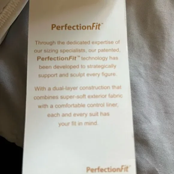 NWT- Contours by Coco Reef Brilliance Halter Bra Sized One Piece Swimsuit - Picture 14 of 15